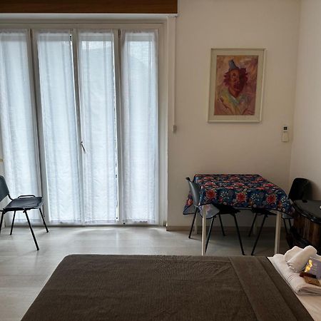 Residenza Manzoni Como Centre Luaran gambar
