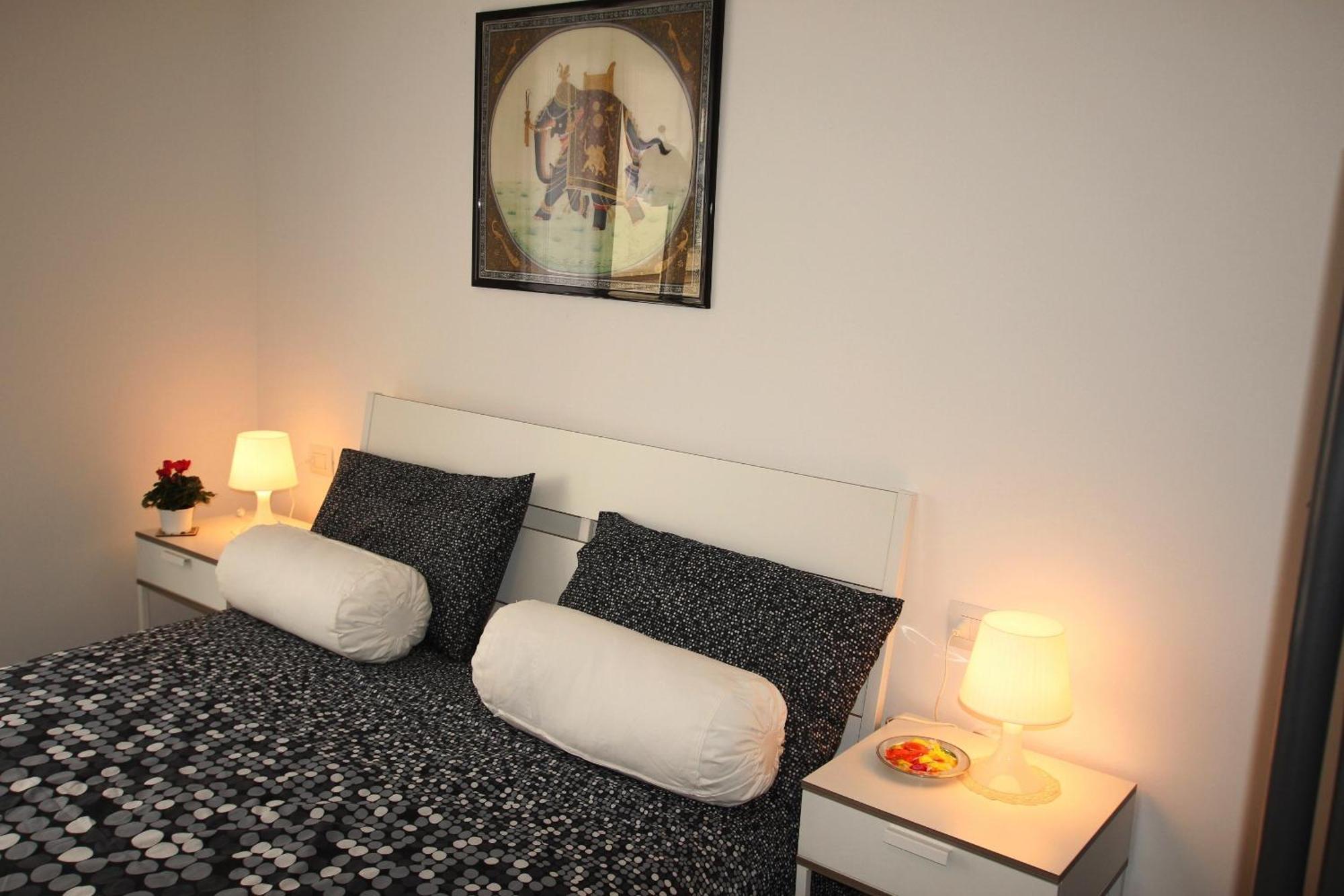 Residenza Manzoni Como Centre Luaran gambar