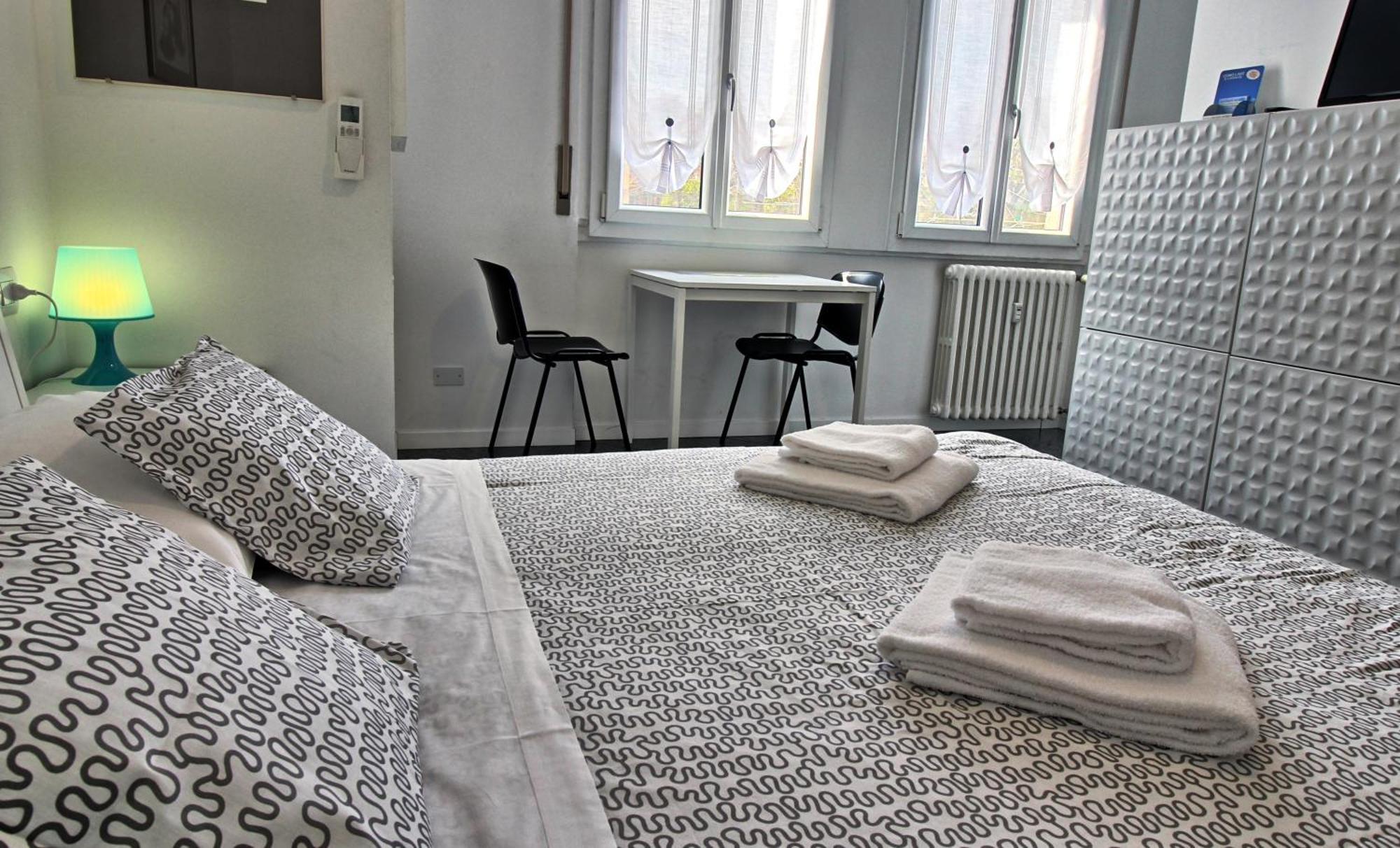 Residenza Manzoni Como Centre Luaran gambar